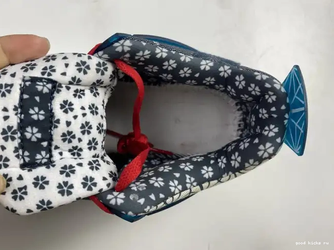 Jordan Sashiko Retro CW0898-400 SE 4 Air 0608